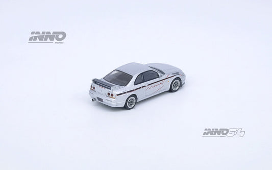 INNO64 1:64 Nissan Skyline GT-R (R33) "TUNED BY MINE'S" in Silver