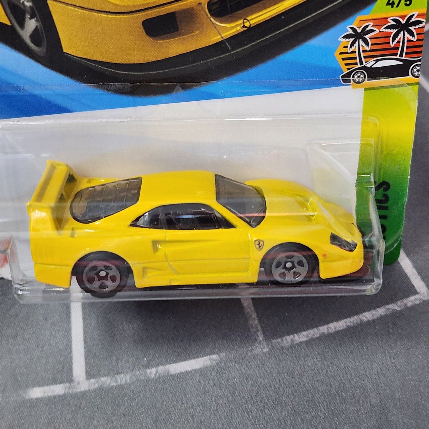 Ferrari F40 Competizione #198 * YELLOW * 2025 Hot Wheels