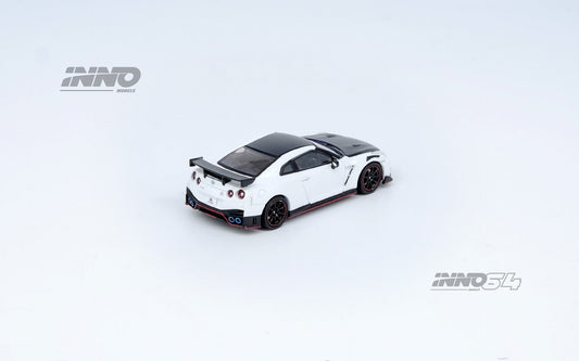 INNO64 1:64 Nissan GT-R (R35) NISMO in White