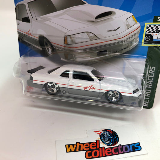 Maat & Debbie Hay's 1988 Pro Thunderbird #56 * White * 2023 Hot Wheels Case D Short Card