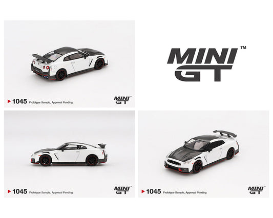 MINI GT 1:64 Nissan GT-R NISMO 2024 in Brilliant White Pearl