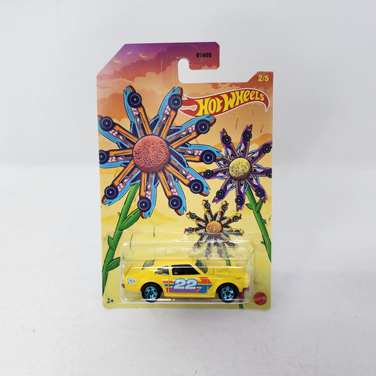 Ford Maverick * Yellow * Hot Wheels Easter Series
