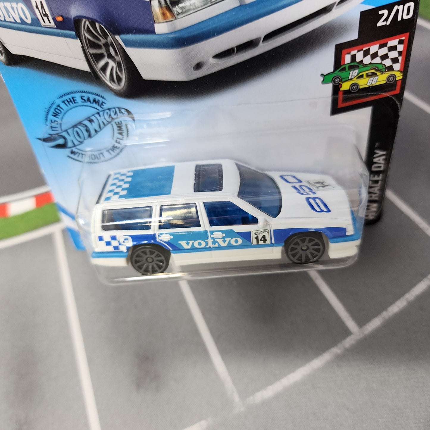Volvo 850 Estate #57 * WHITE * 2020 Hot Wheels * NEW MODEL