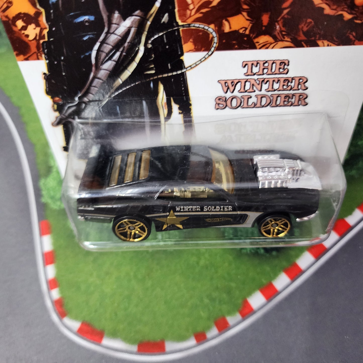 Rivited * Hot Wheels Captain America Winter Solider