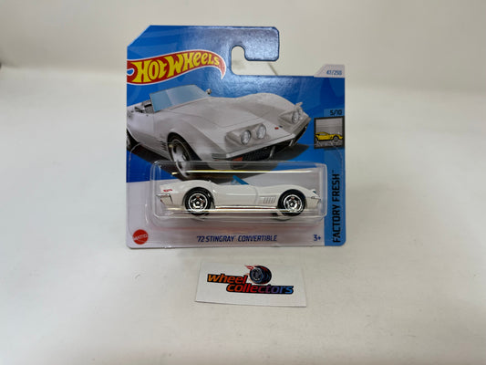 72 Stingray Convertible #47 * White * 2024 Hot Wheels * SHORT CARD