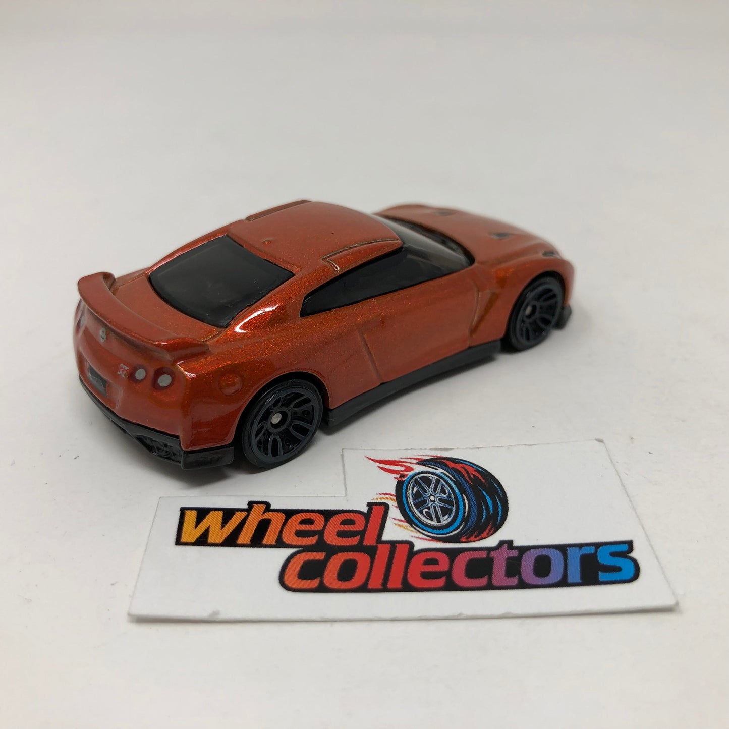 17 Nissan GT-R (R35) * Orange * Hot Wheels Loose 1:64 Scale