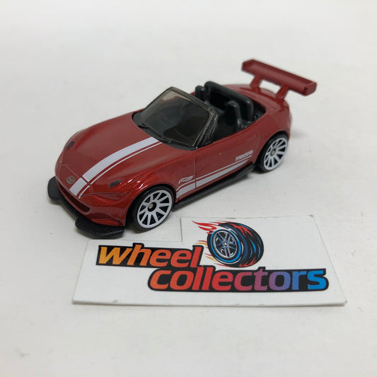 15 Mazda MX-5 Miata * Red * Hot Wheels Loose 1:64 Scale