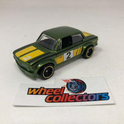 BMW 2002 * Green * Hot Wheels Loose 1:64 Scale