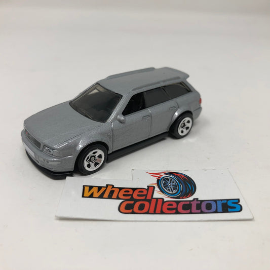94 Audi Avant RS2 * Silver * Hot Wheels 1:64 scale Diecast Loose