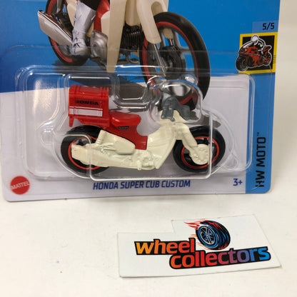 Honda Super Cub #160 * Red * 2023 Hot Wheels International Case J
