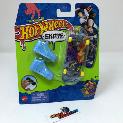 2023 Hot Wheels Skate Boards Tony Hawk * Ghoulish Delight & Shoes