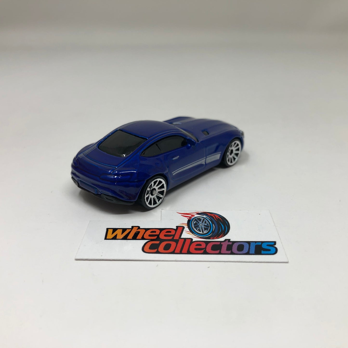 15 Mercedes-AMG GT * Blue * Hot Wheels Exotics European Series Loose 1:64 Scale