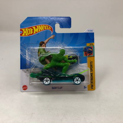 Surf's Up #17 * Green * 2024 Hot Wheels Basic Short Card Case A