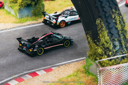 Tarmac Works 1:64 Pagani Zonda Revoluci贸n Nero Oro
