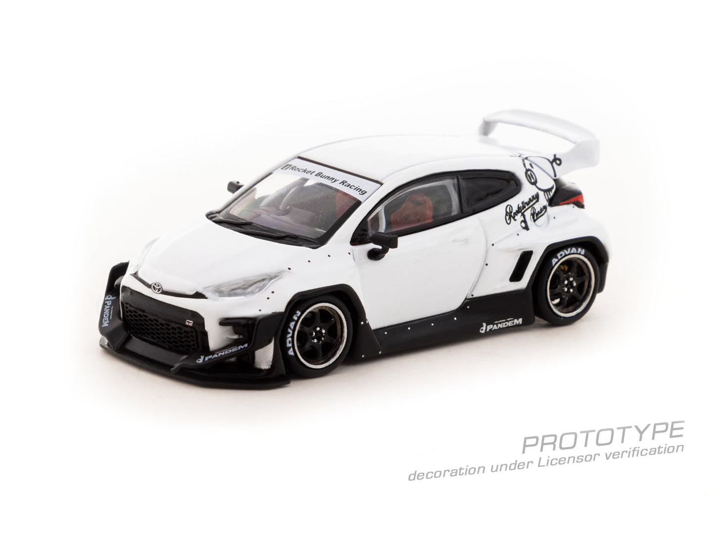 Tarmac Works 1:64 Toyota GR Yaris Pandem in White
